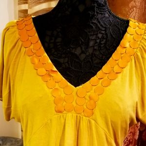 Previously loved BCBG MaxAzria top